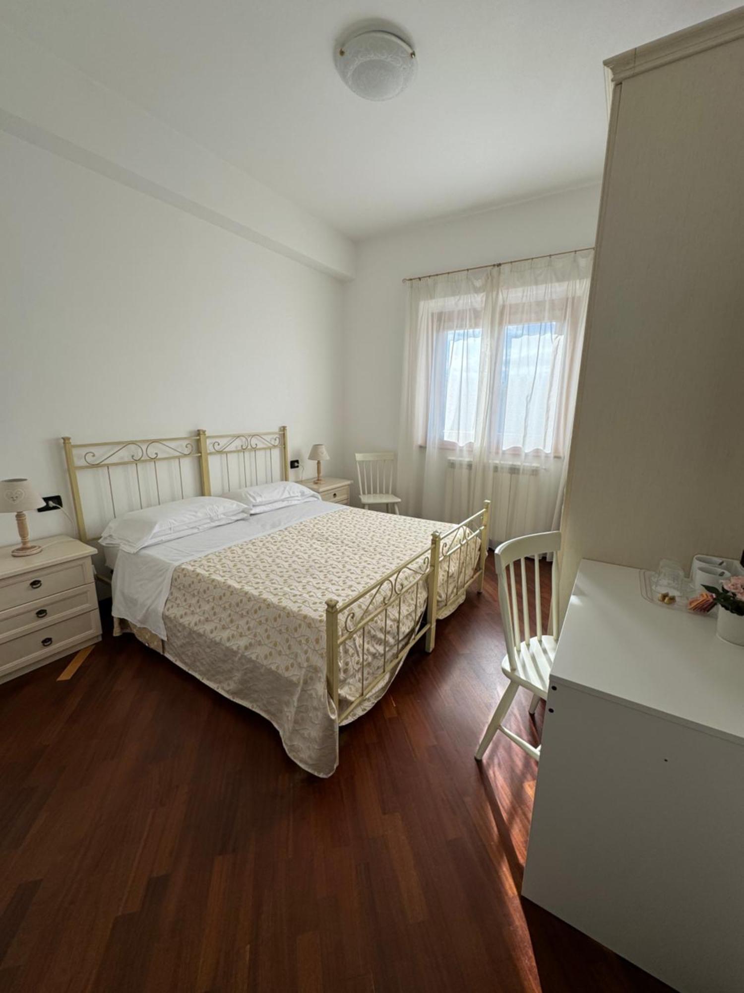פוסאצ'סיה Villa Emilia מראה חיצוני תמונה