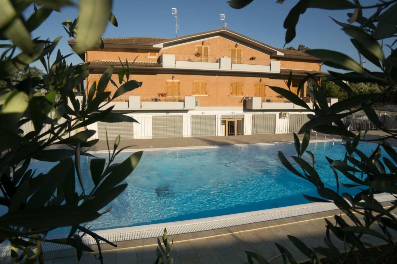 פוסאצ'סיה Villa Emilia מראה חיצוני תמונה